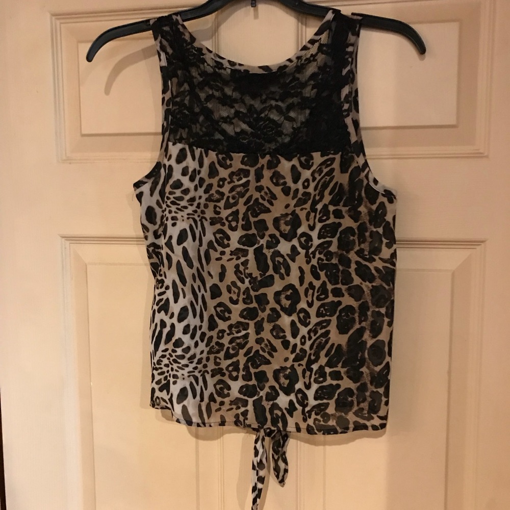 Top - Picture 2 of 2